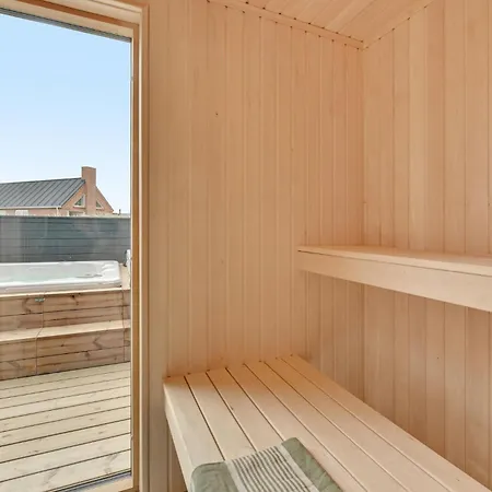Holiday home Amazing In Hvide Sande With Sauna *